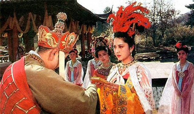 Bối cảnh và nỗi đau chia ly