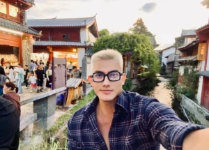 Phản ứng của Lê Trung Cương