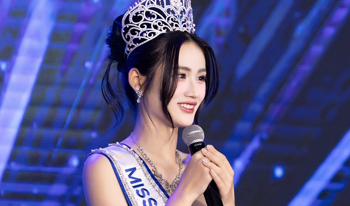 Giới thiệu Hoa hậu Huỳnh Trần Ý Nhi