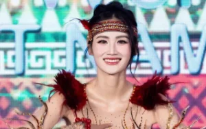 Phần trình diễn "Dance of the World"